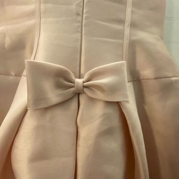 White by VERA WANG, lace peach dress, size 4 - Picture 7 of 13